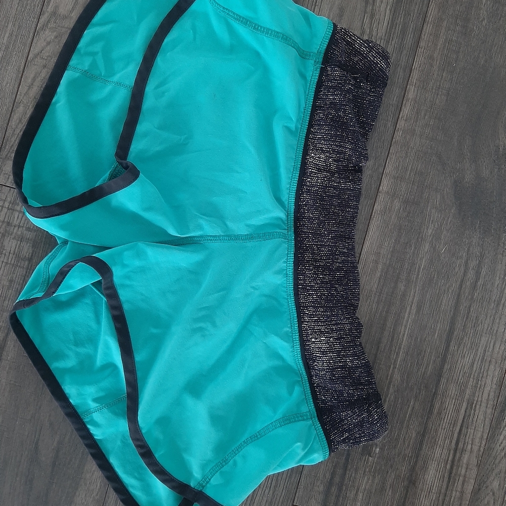 Lululemon Speed shorts size 4